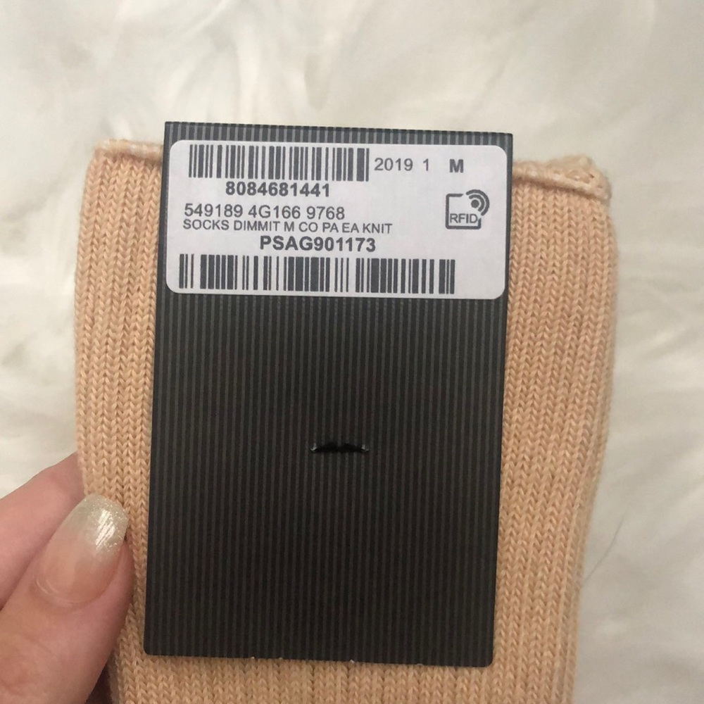 ๐ Auth Gucci GG Diamond Socks Sz M NWT - Picture 6 of 6